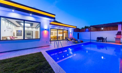 Villa Cika 5 — 21