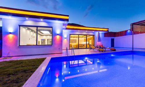 Villa Cika 5 — 24