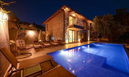 Villa Flora — 1