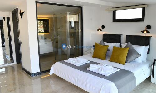 Villa Unlimited 2 — 9