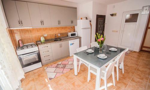 Villa Simay 1 — 38