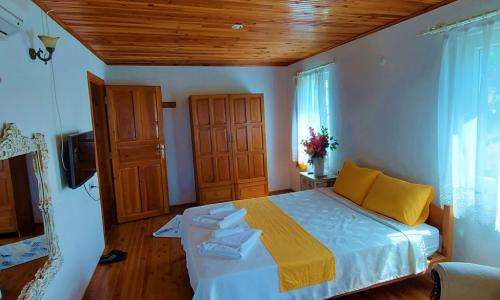 Villa Simay 1 — 44