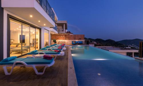 Villa Primavera — 3