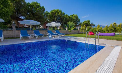 Villa Polo Three — 10
