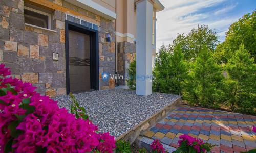 Villa Polo Three — 27