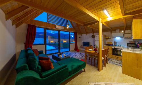 Villa Mentes — 14