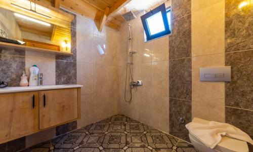 Villa Mentes — 32