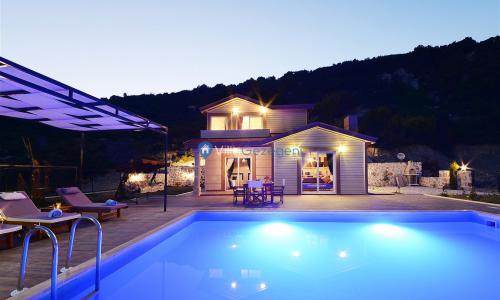 Villa Medis 1 — 1