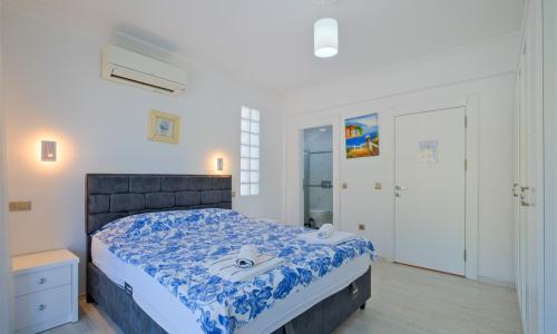 Villa Polo Two — 53
