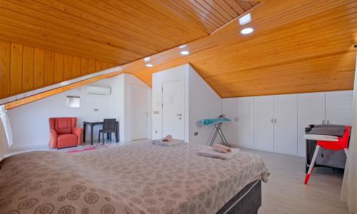 Villa Polo One — 48