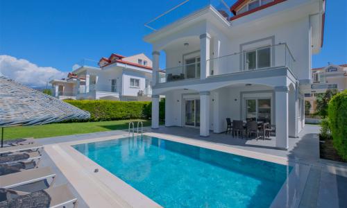 Villa Polo Two — 17