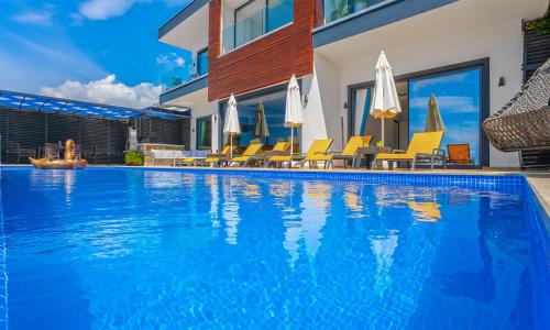 Villa Royal — 19