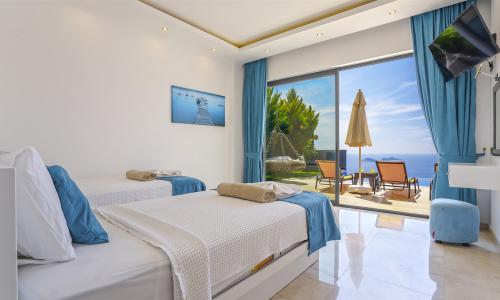 Villa Royal — 62