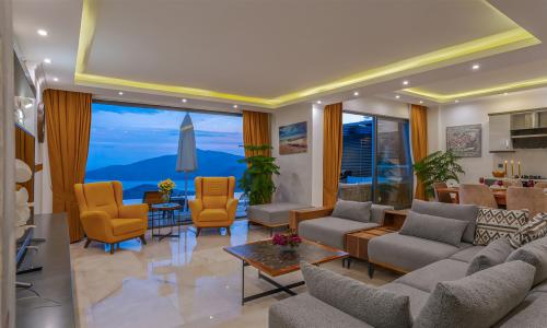 Villa Royal — 36