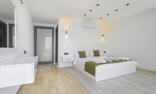 Villa Royal — 47