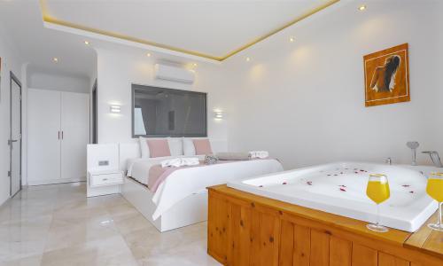 Villa Royal — 53