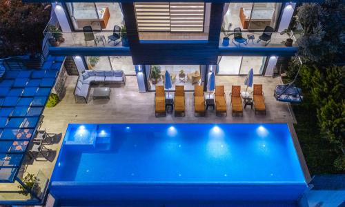 Villa Royal — 4