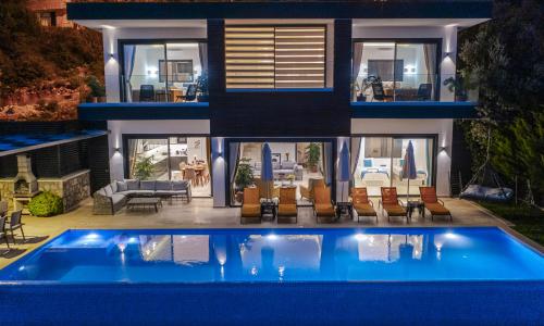 Villa Royal — 5