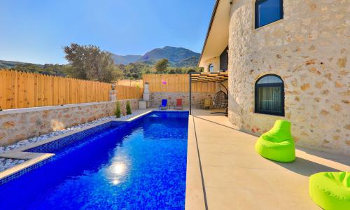 Villa Sandak 2 — 6