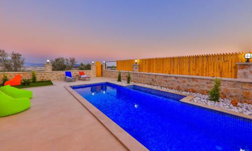 Villa Sandak 2 — 4