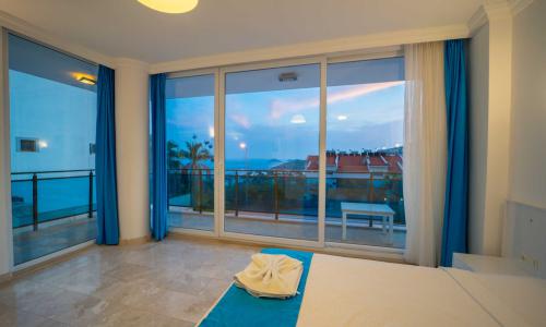 Villa Trios — 25