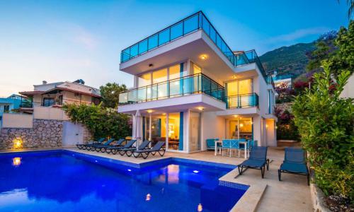 Villa Trios — 7