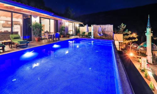 Villa Achyle — 4