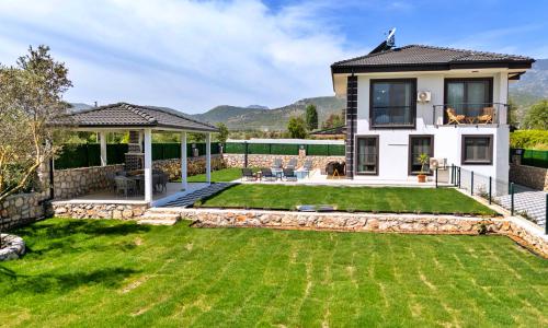 Villa Adada — 2