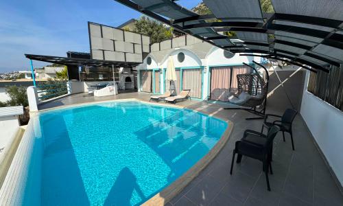 Villa Adora 1 — 6