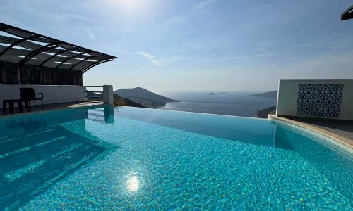 Villa Adora 1 — 2