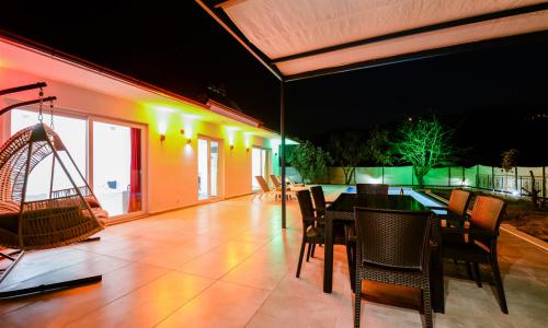 Villa Ahu — 15