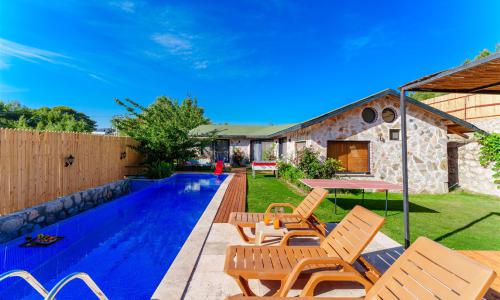 Villa Akbaş 1 — 4