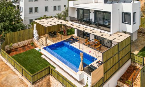 Villa Albedo Blue — 3