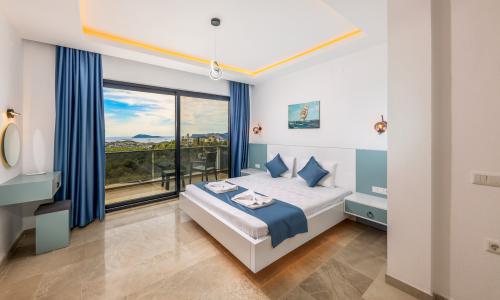 Villa Albedo Blue — 35
