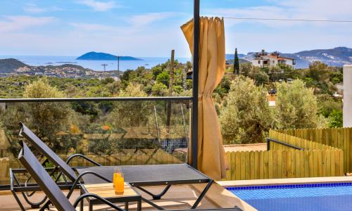 Villa Albedo Blue — 14