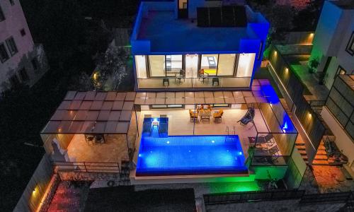 Villa Albedo Blue — 57
