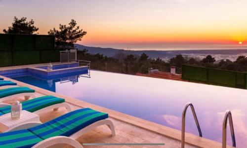 Villa Almira — 17