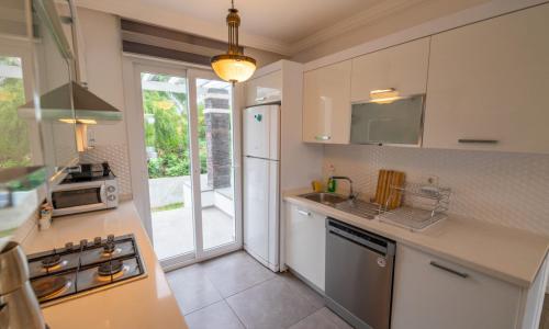Villa Elora — 10