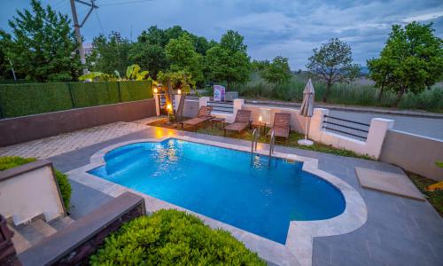 Villa Elora — 3