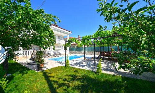 Villa Alya Üzümlü — 1