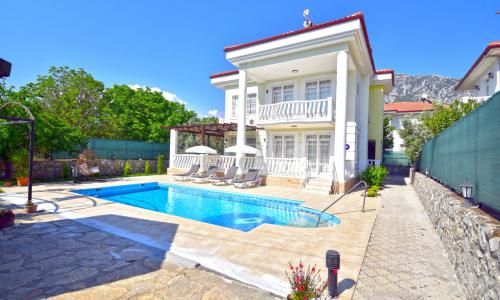 Villa Alya Üzümlü — 4