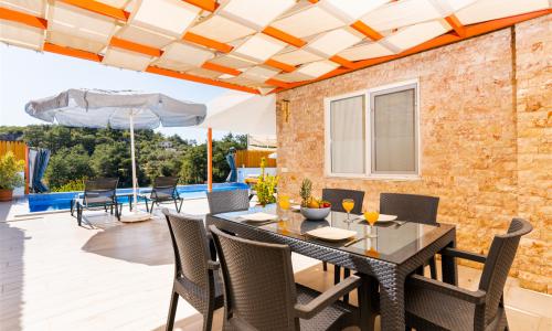 Villa Amber Uno — 32