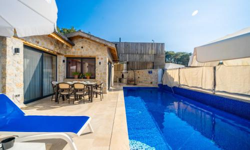 Villa Anemon 3 — 8