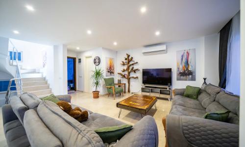 Villa Angel — 17