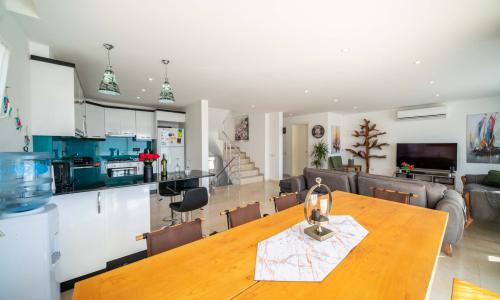 Villa Angel — 19