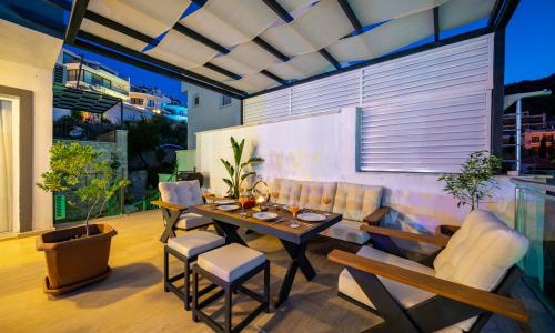 Villa Angel — 37