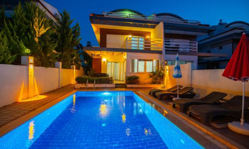 Villa Anka 8 — 8