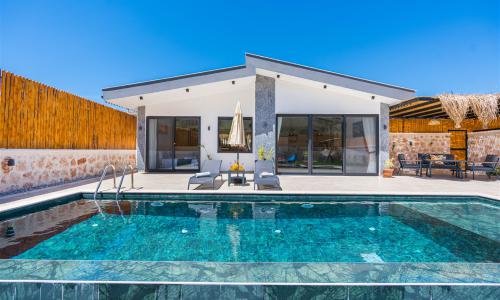 Villa Apollon — 11