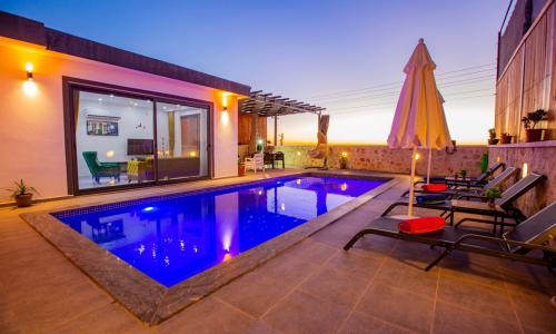 Villa Karya — 11