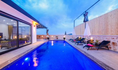 Villa Karya — 10